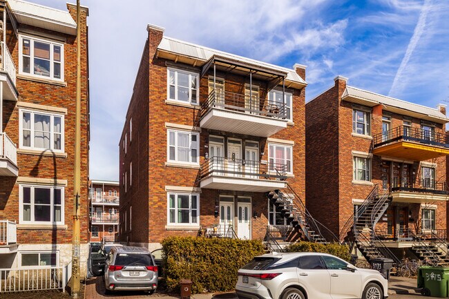 3467-3477 Chapleau St in Montréal, QC - Building Photo - Building Photo