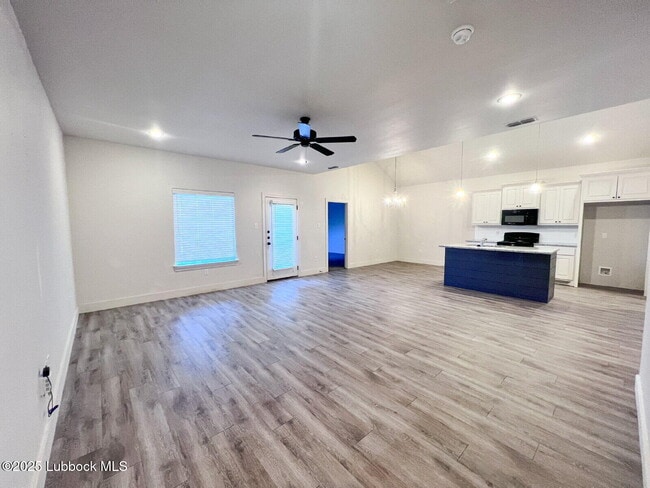 1706 102nd St in Lubbock, TX - Building Photo - Building Photo