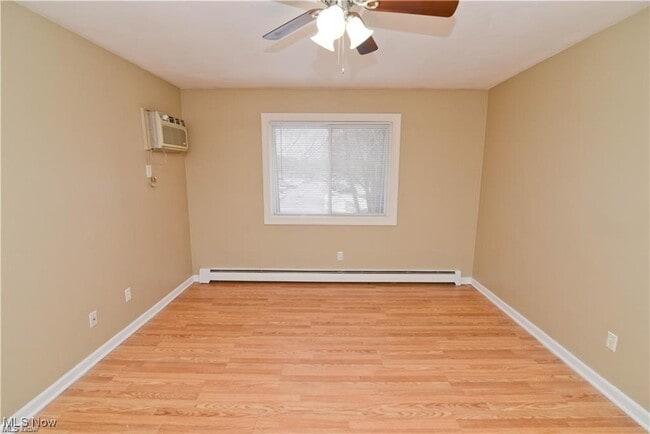 45-00 Washington Square Dr in Austintown, OH - Building Photo - Building Photo