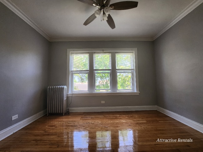 5350 W Division St, Unit 2R in Chicago, IL - Building Photo - Building Photo