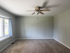 837 Martin Ave in Ephrata, PA - Foto de edificio - Building Photo