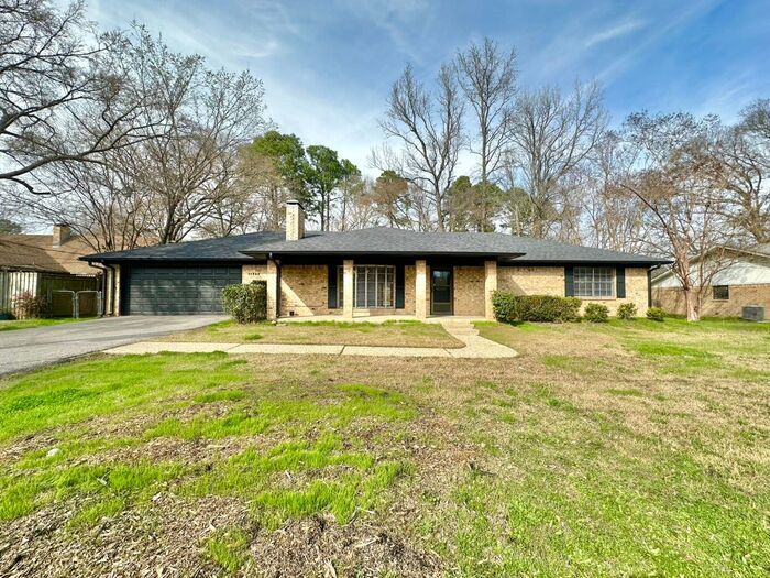 11588 County Rd 168 in Tyler, TX - Building Photo