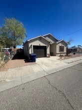 4600 6th St NW in Albuquerque, NM - Foto de edificio - Building Photo
