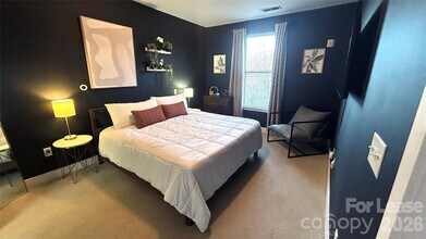 630 Calvert St in Charlotte, NC - Foto de edificio - Building Photo