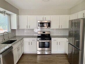 1604 Middleway Rd in Pflugerville, TX - Building Photo - Building Photo