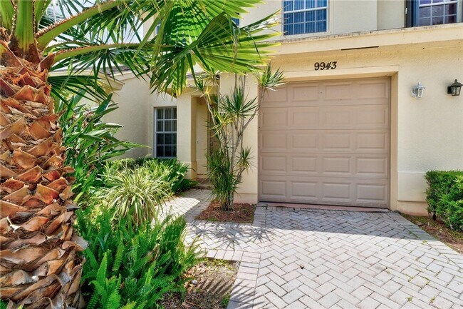 9943 E Villa Cir in Vero Beach, FL - Building Photo - Building Photo