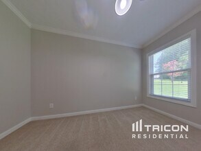 7302 Silver Mine Ct in Austell, GA - Building Photo - Building Photo