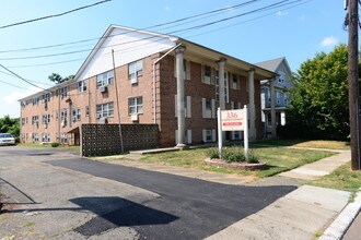 336 E Westfield Ave in Roselle Park, NJ - Building Photo - Building Photo