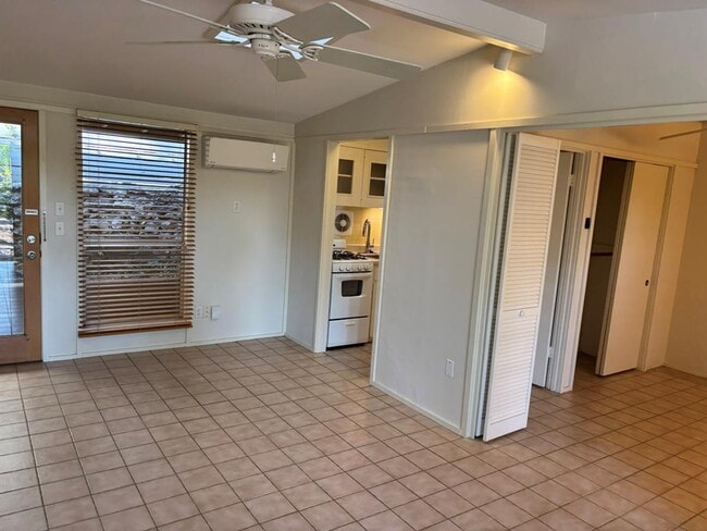 1714 Summit View Pl in Austin, TX - Building Photo - Building Photo