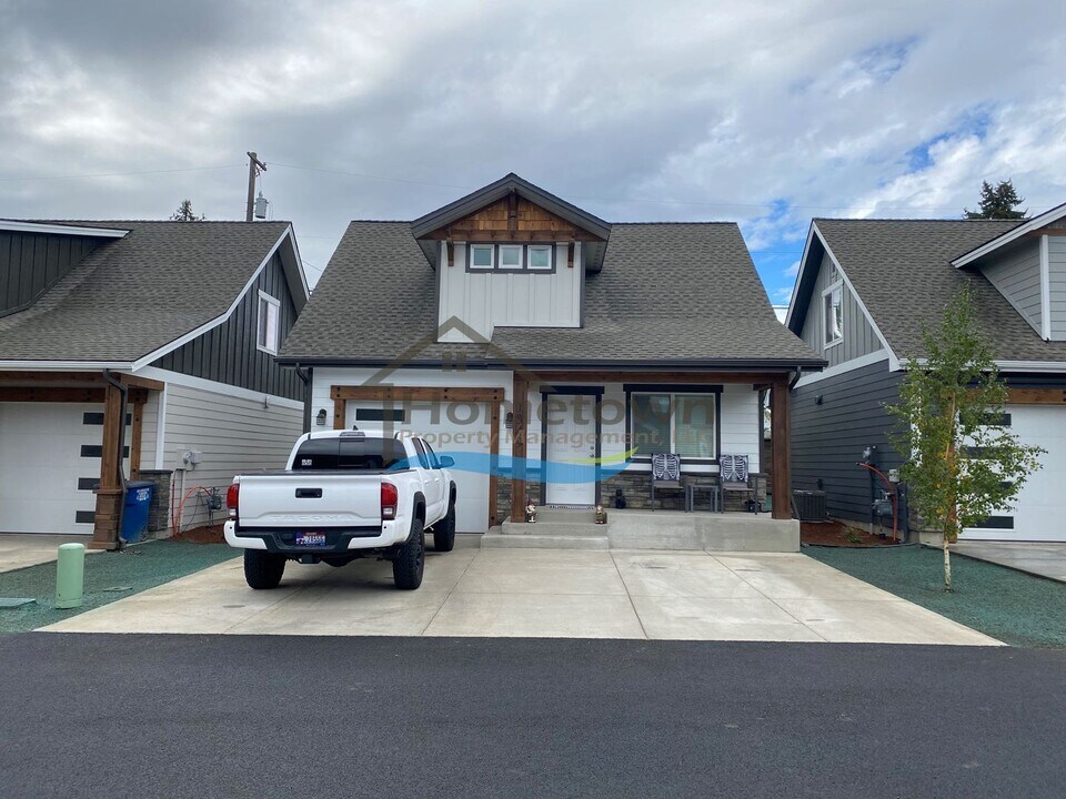 1349 Sadee Ln in Coeur d'Alene, ID - Building Photo