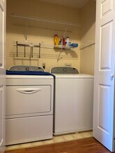 28 Mallard Cove Rd in East Hampton, CT - Building Photo - Building Photo