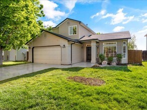 5552 S Plumbdale Ave in Boise, ID - Building Photo - Building Photo