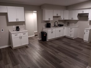 7911 Cecil St in Jacksonville, FL - Building Photo - Building Photo