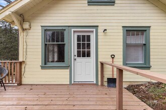 1144 Canyon Ave in Wallace, ID - Building Photo - Building Photo