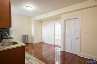 393 Main St in East Orange, NJ - Building Photo