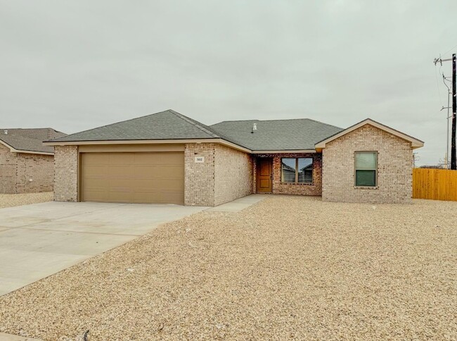 302 E 80th St in Lubbock, TX - Foto de edificio - Building Photo