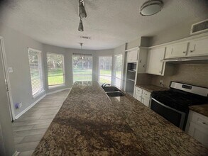 17802 Theiss Mail Rte Rd in Spring, TX - Building Photo - Building Photo