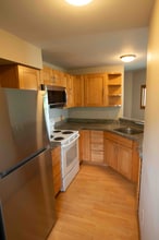 916 Hilldale Ave in Berkeley, CA - Building Photo - Building Photo