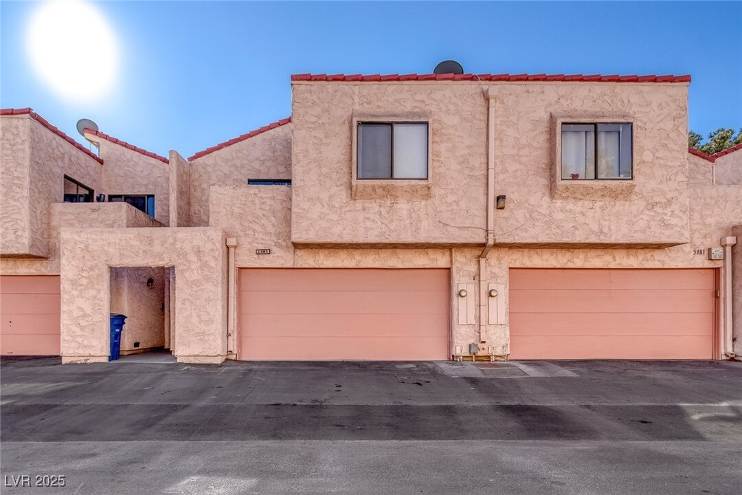 3385 Milenko Dr in Las Vegas, NV - Building Photo