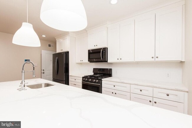 property at 1420 E Susquehanna Ave