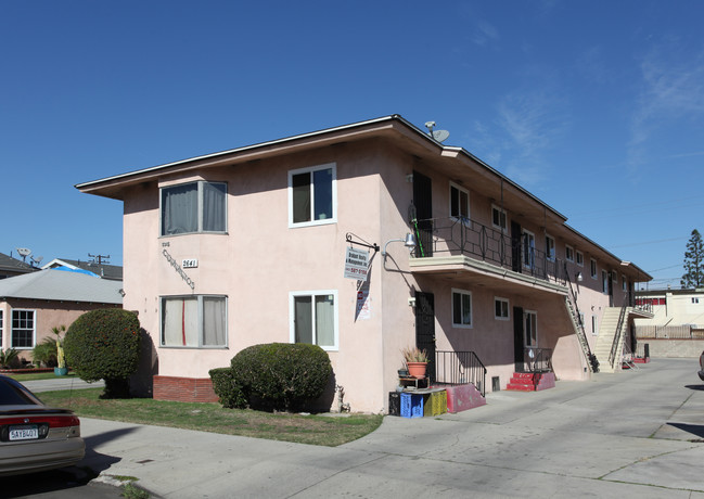 2641 Pine Pl in South Gate, CA - Building Photo - Building Photo