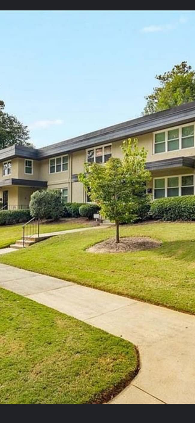 property at 335 Lakemoore Dr NE