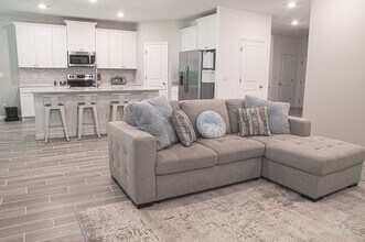 2258 NW 89th Wy in Gainesville, FL - Building Photo - Building Photo