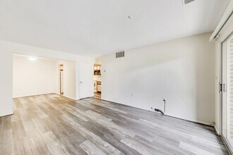 18401 Guildberry Dr in Gaithersburg, MD - Building Photo - Building Photo