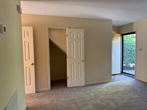 345 8th Ave Dr NW in Hickory, NC - Building Photo - Building Photo