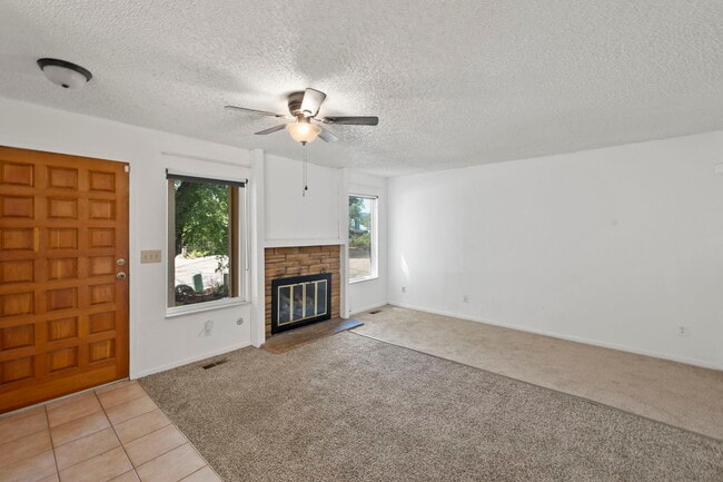 826 San Antonio Pl in Colorado Springs, CO - Building Photo - Building Photo