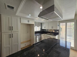 7061 Seville Way in Riverside, CA - Building Photo - Building Photo