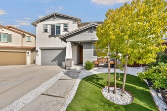 4522 Drowsy Water Way in Folsom, CA - Building Photo - Building Photo