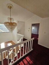 136 Kane St in West Hartford, CT - Building Photo - Building Photo