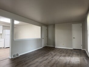 418 Beloit St in Walworth, WI - Foto de edificio - Building Photo