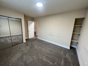 33 E Lacrosse Ave in Spokane, WA - Building Photo - Building Photo