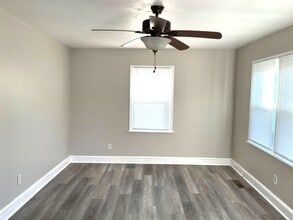 615 Riverside Dr in Lincolnton, NC - Building Photo - Building Photo