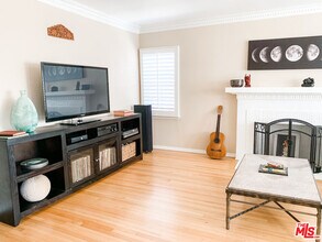 1975 S Crescent Heights Blvd in Los Angeles, CA - Building Photo - Building Photo