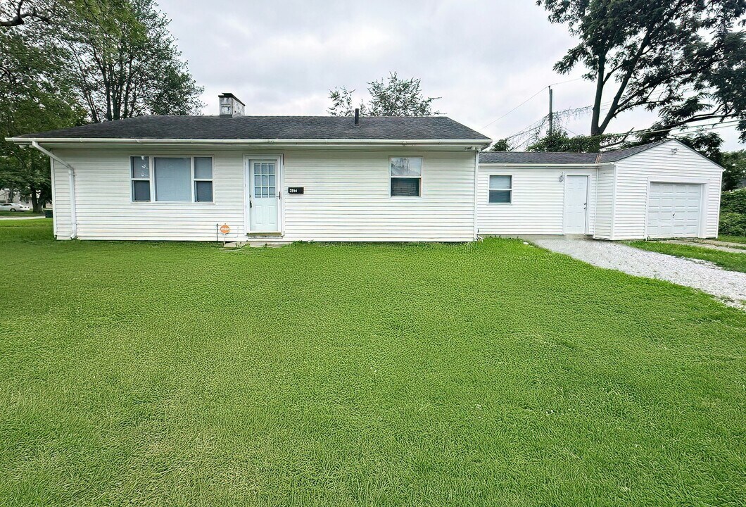 3161 Brownlee Ave in Columbus, OH - Foto de edificio