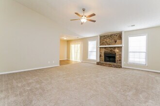 5545 Dorsett Shoals Ln in Douglasville, GA - Building Photo - Building Photo