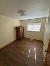 822 Sutherland Dr in St. Albans, WV - Building Photo - Building Photo