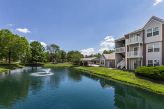 Gentry Square Apartments in Champaign, IL - Building Photo - Building Photo