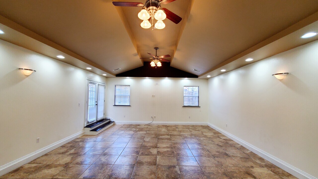 89 Spring Grove Dr in Sherwood, AR - Building Photo