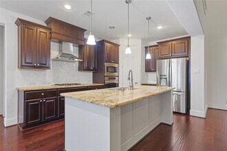 5919 Solara Ledge Ln in Sugar Land, TX - Building Photo - Building Photo