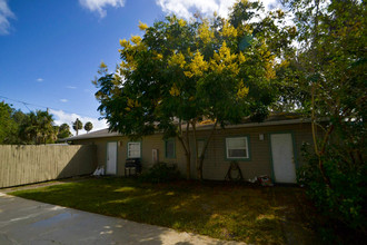 321 W Ianthe St in Tavares, FL - Building Photo - Other