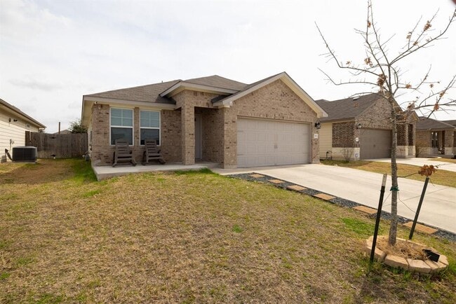 202 Low Bramble Dr in Hutto, TX - Building Photo - Building Photo