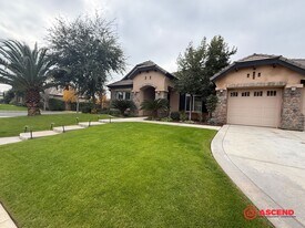 12701 Bickerstaff Dr in Bakersfield, CA - Building Photo