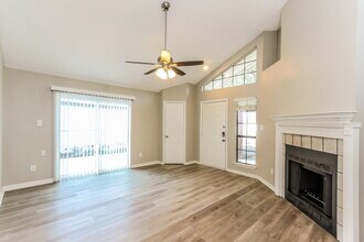 6736 Poppy Dr in Fort Worth, TX - Building Photo - Building Photo