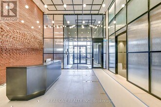 3200-3200 William Coltson Ave in Oakville, ON - Building Photo - Building Photo