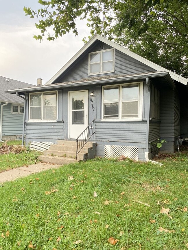 property at 5719 N 25th Ave