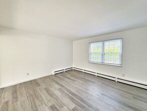 21 Avenue B in Norwalk, CT - Building Photo - Building Photo